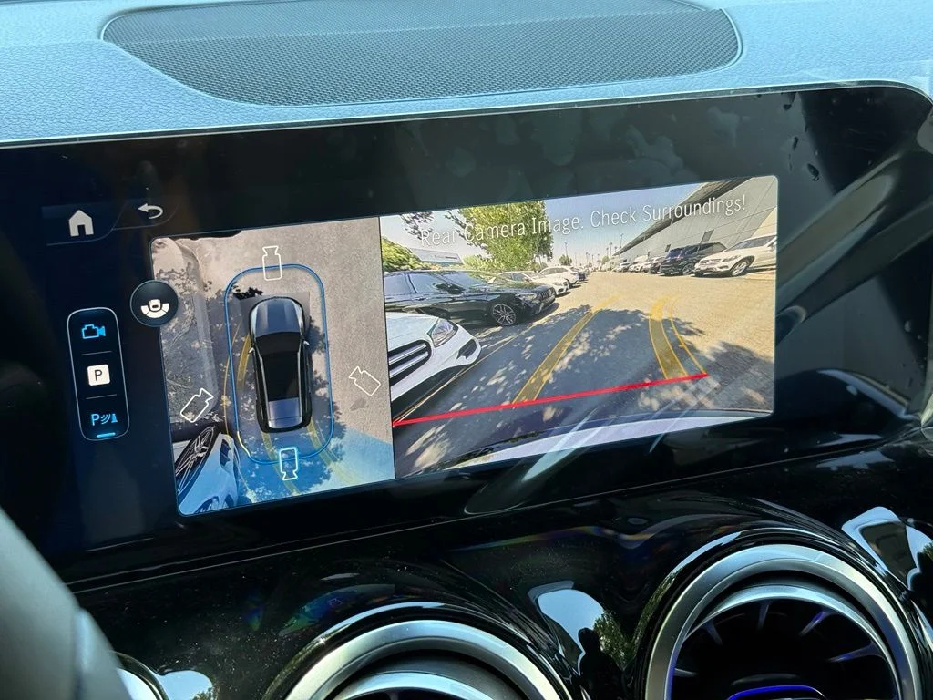 New 2026 Black Mercedes-Benz GLB 250 image 5