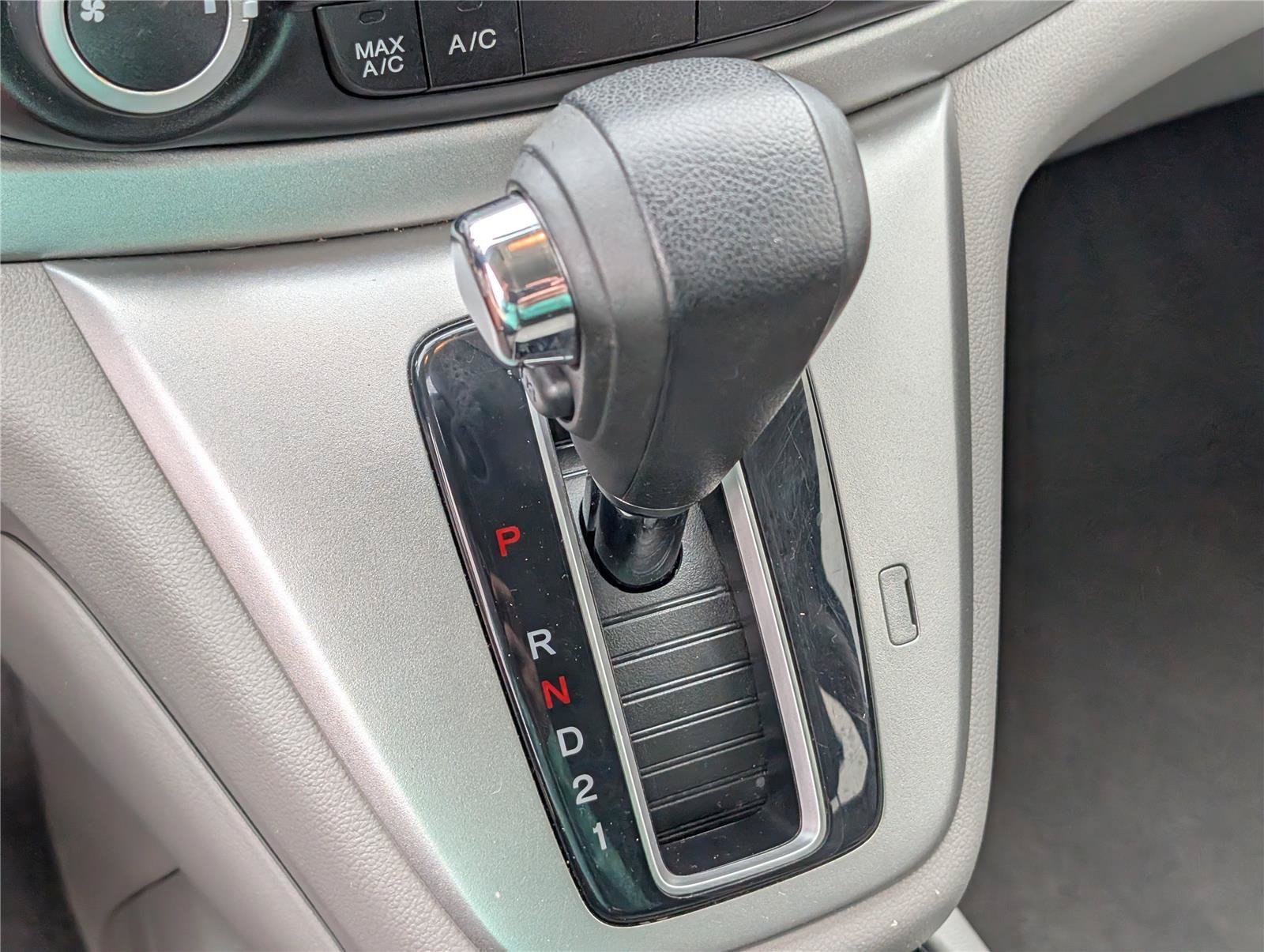 Used 2013 Silver Honda LX image 26