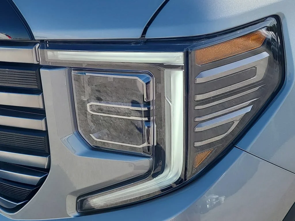 2026 GMC Sierra 1500 AT4 - Photo 9