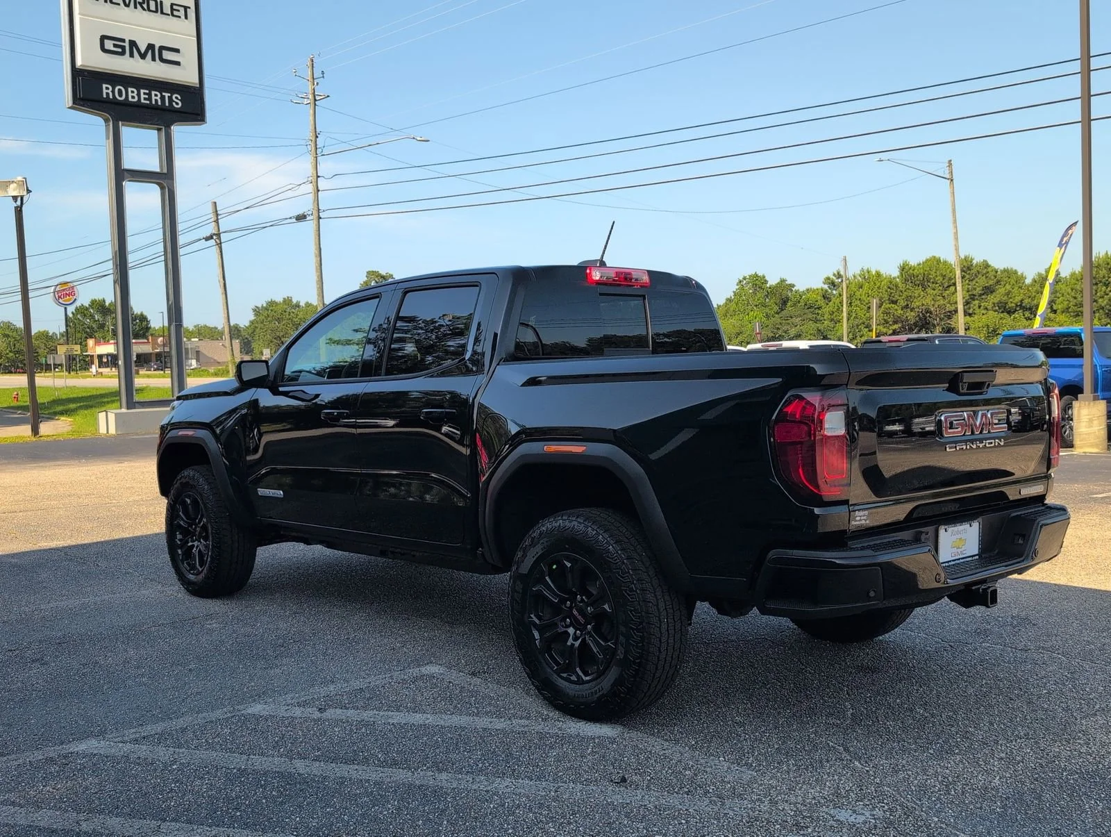 New 2025 Onyx Black GMC Elevation image 3