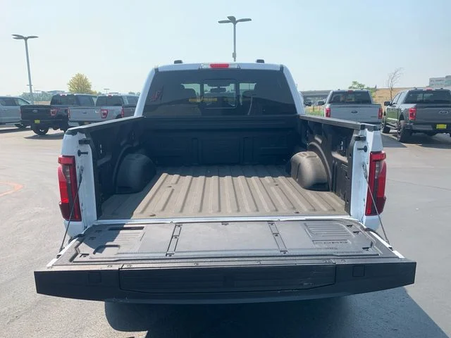 Used 2024  Ford XLT image 23
