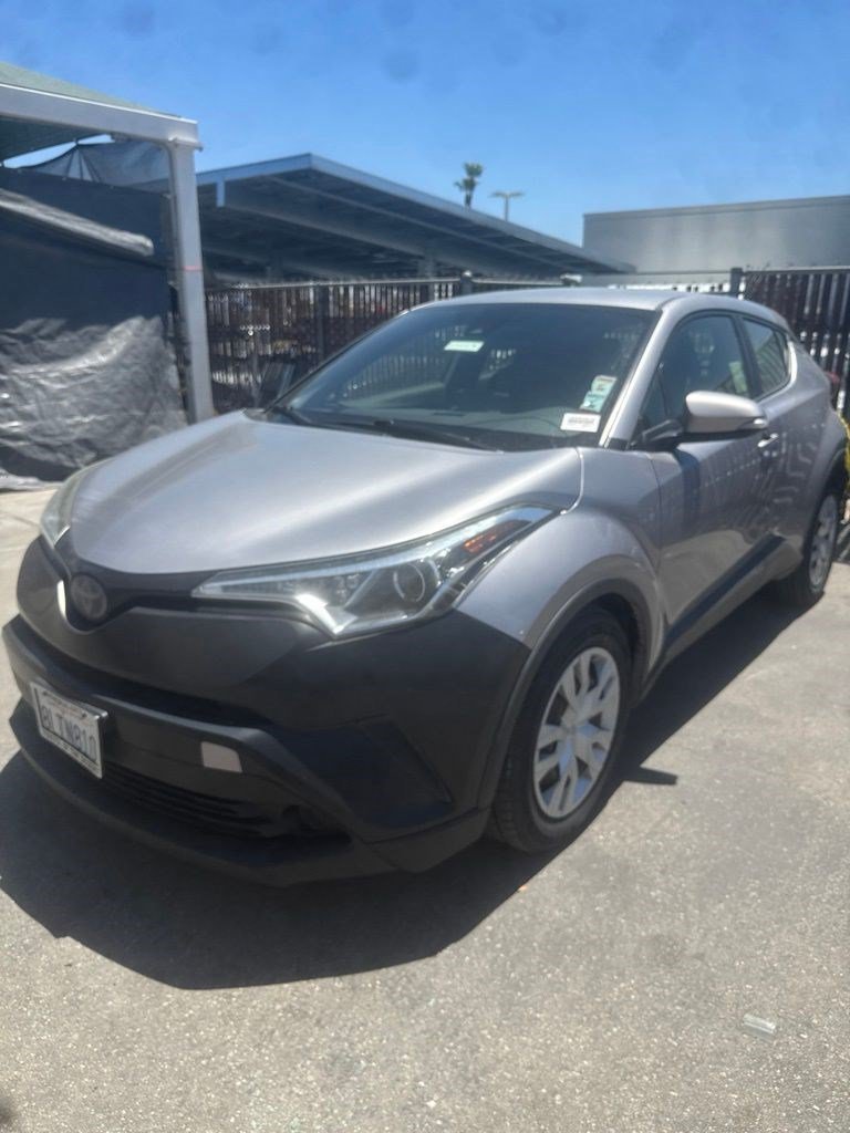Certified Used 2019 Silver Knockout Metallic Toyota LE image 2