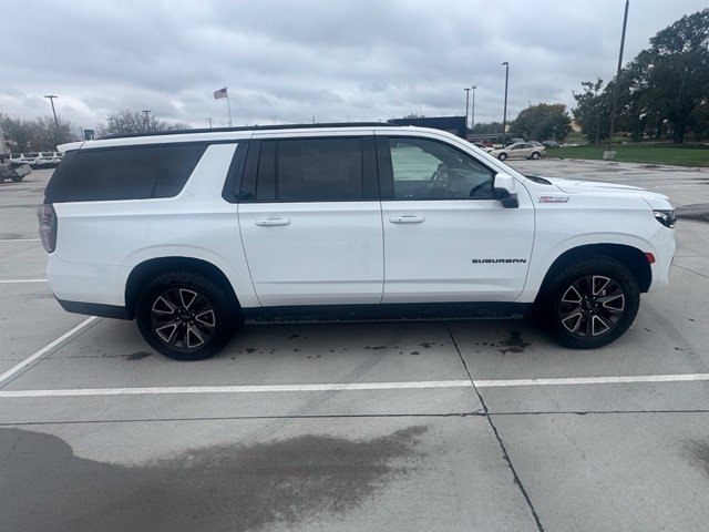 Certified Used 2022 White Chevrolet Z71 image 3