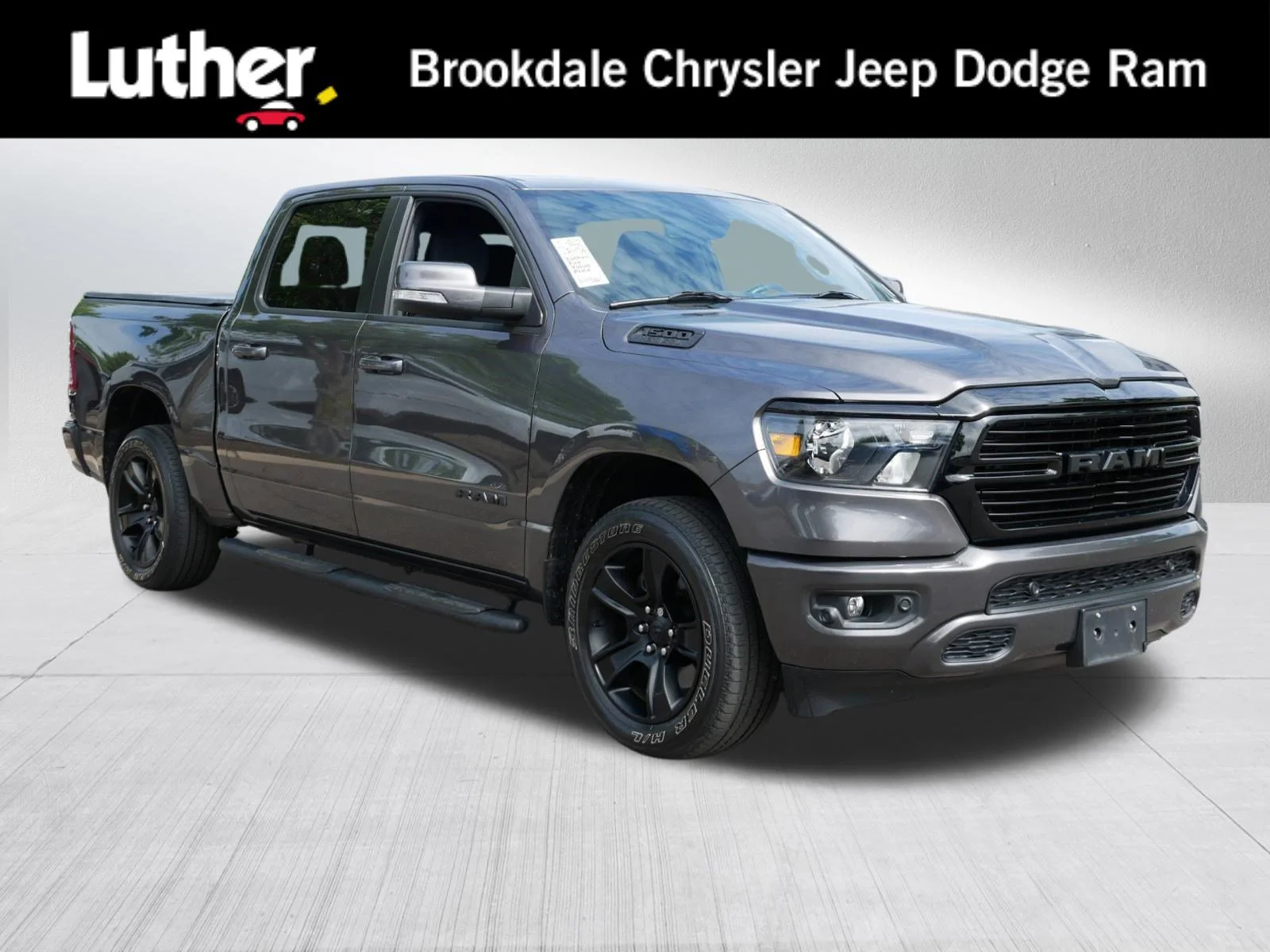 2020 RAM 1500 Big Horn/Lone Star 4x4 Crew Cab 5'7's photo