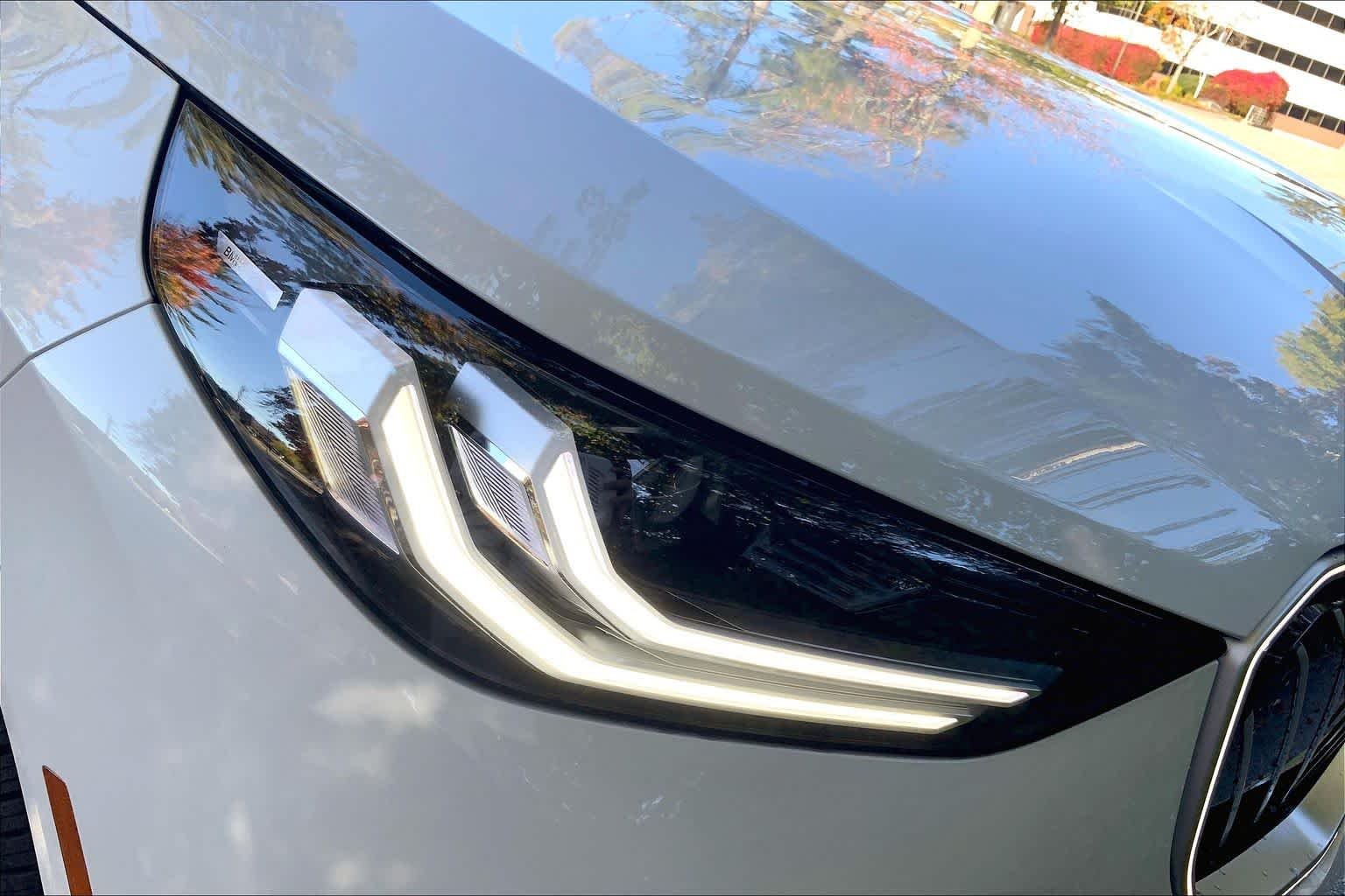 Used 2026 Mineral White Metallic BMW 30 xDrive image 13