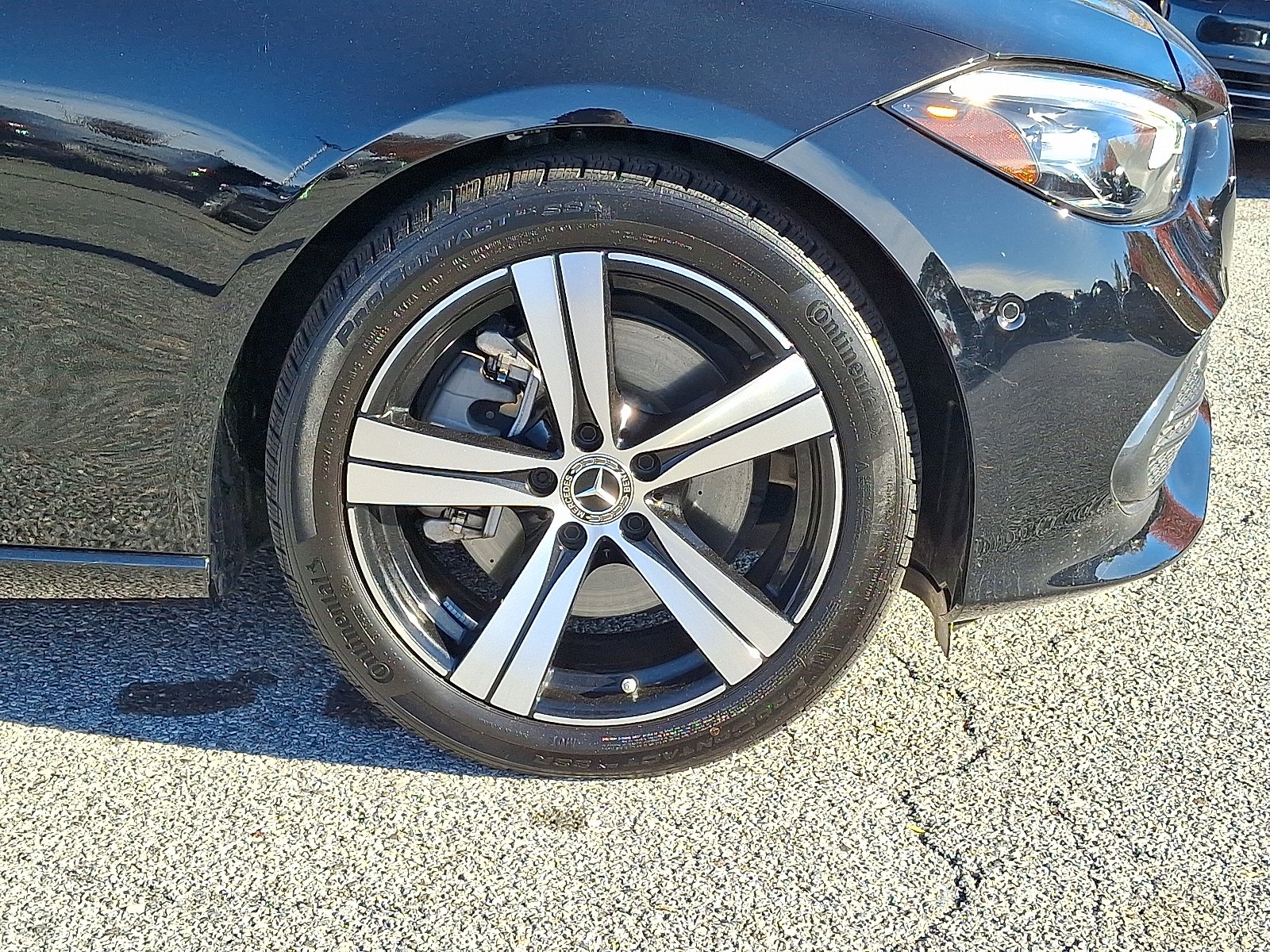 2025 Mercedes-Benz C-Class Sedan C 300 - Photo 8