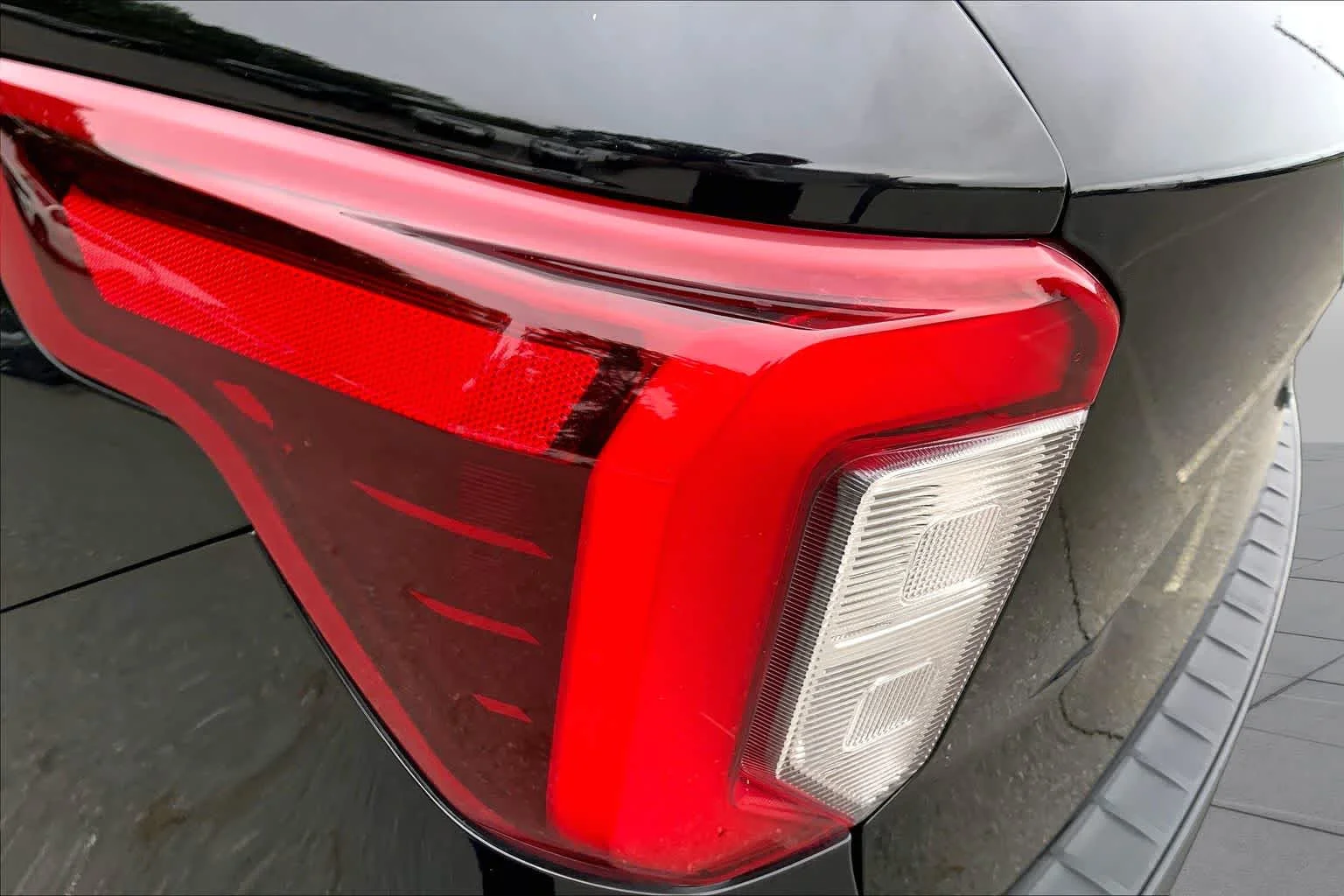 Used 2023 Agate Black Ford ST-Line image 28
