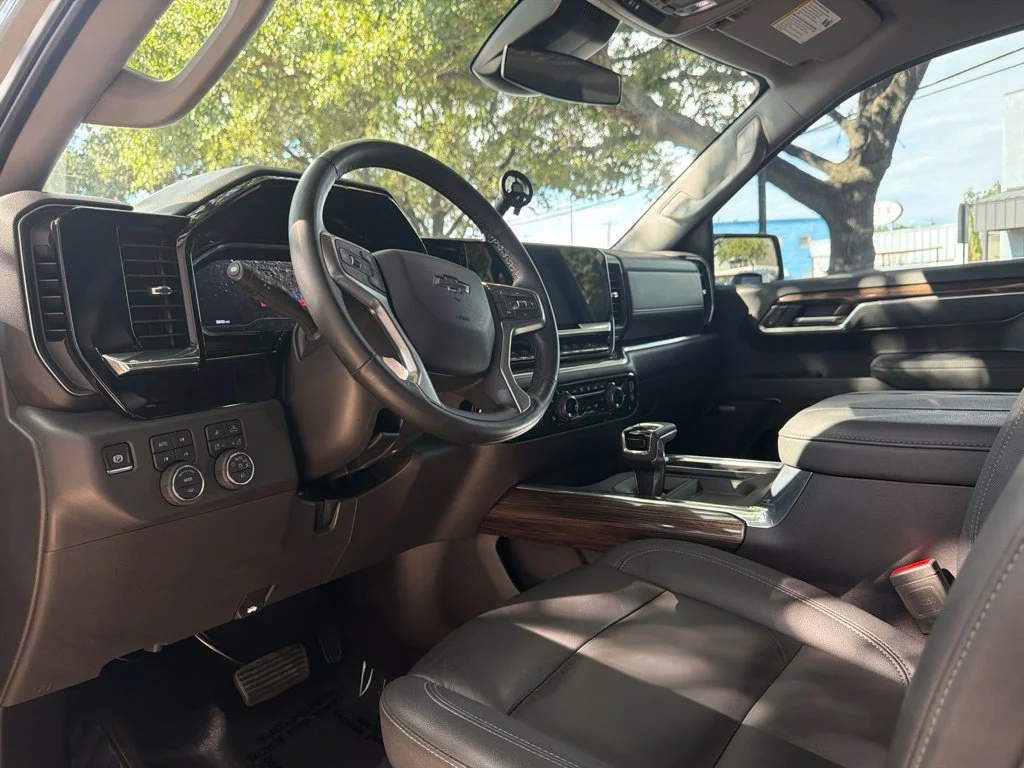 Used 2025 Gray Chevrolet LT Trail Boss image 14