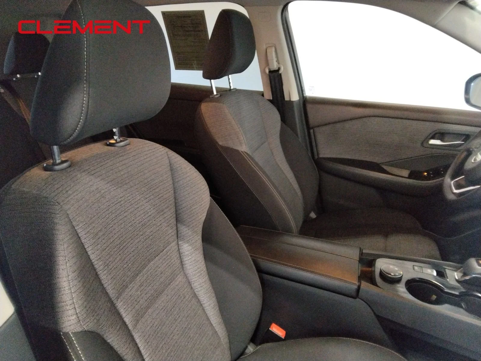 2021 Nissan Rogue SV - Photo 37