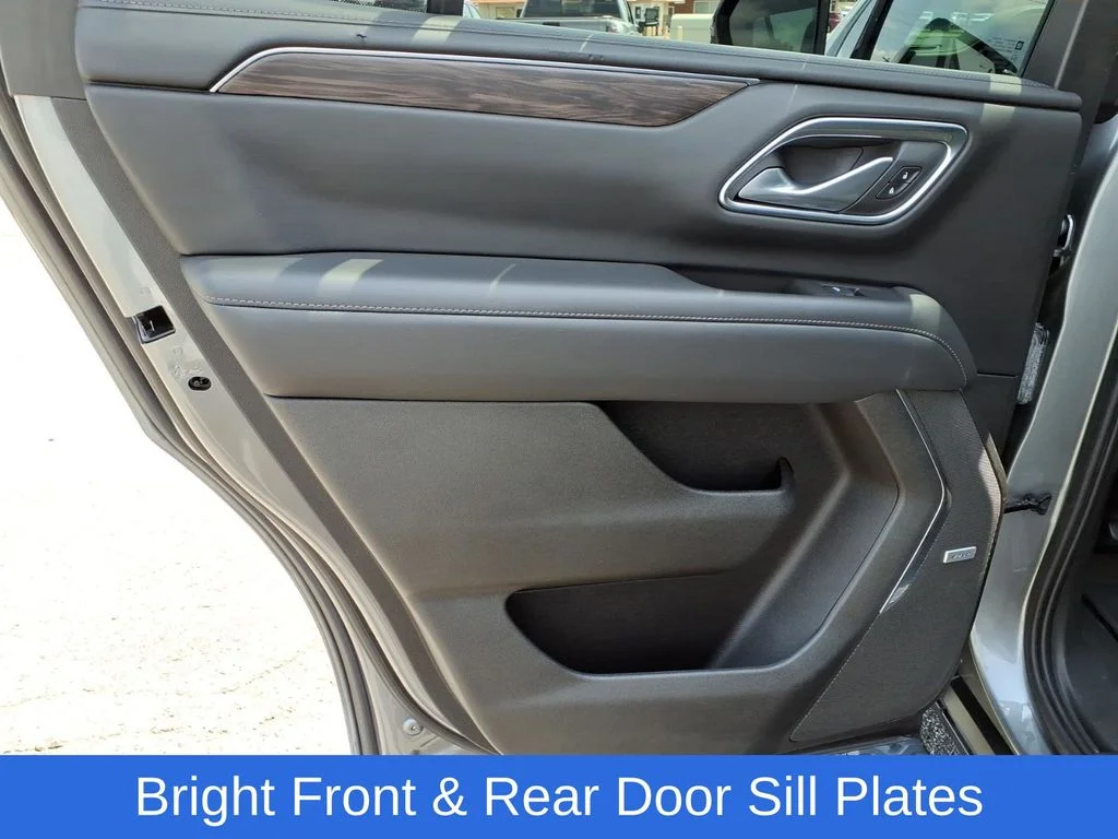 Used 2022 Gray Chevrolet Z71 image 34