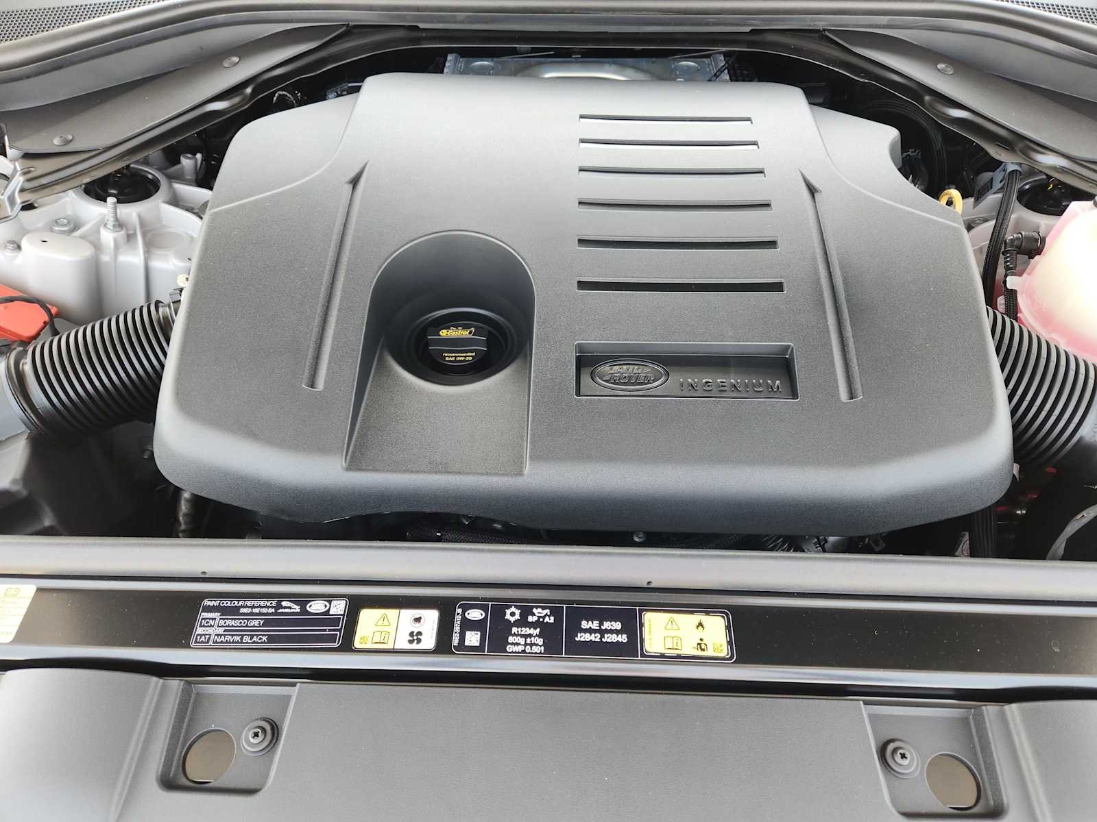 New 2026 Borasco Grey LAND ROVER Dynamic SE image 30