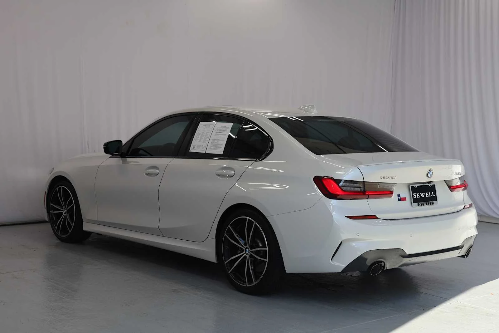 Used 2022 Mineral White Metallic BMW 330i image 7