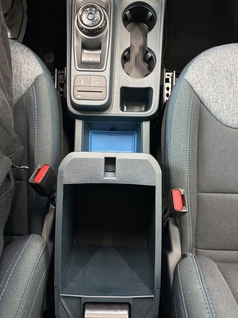 New 2025 Space White Metallic Ford XLT image 30