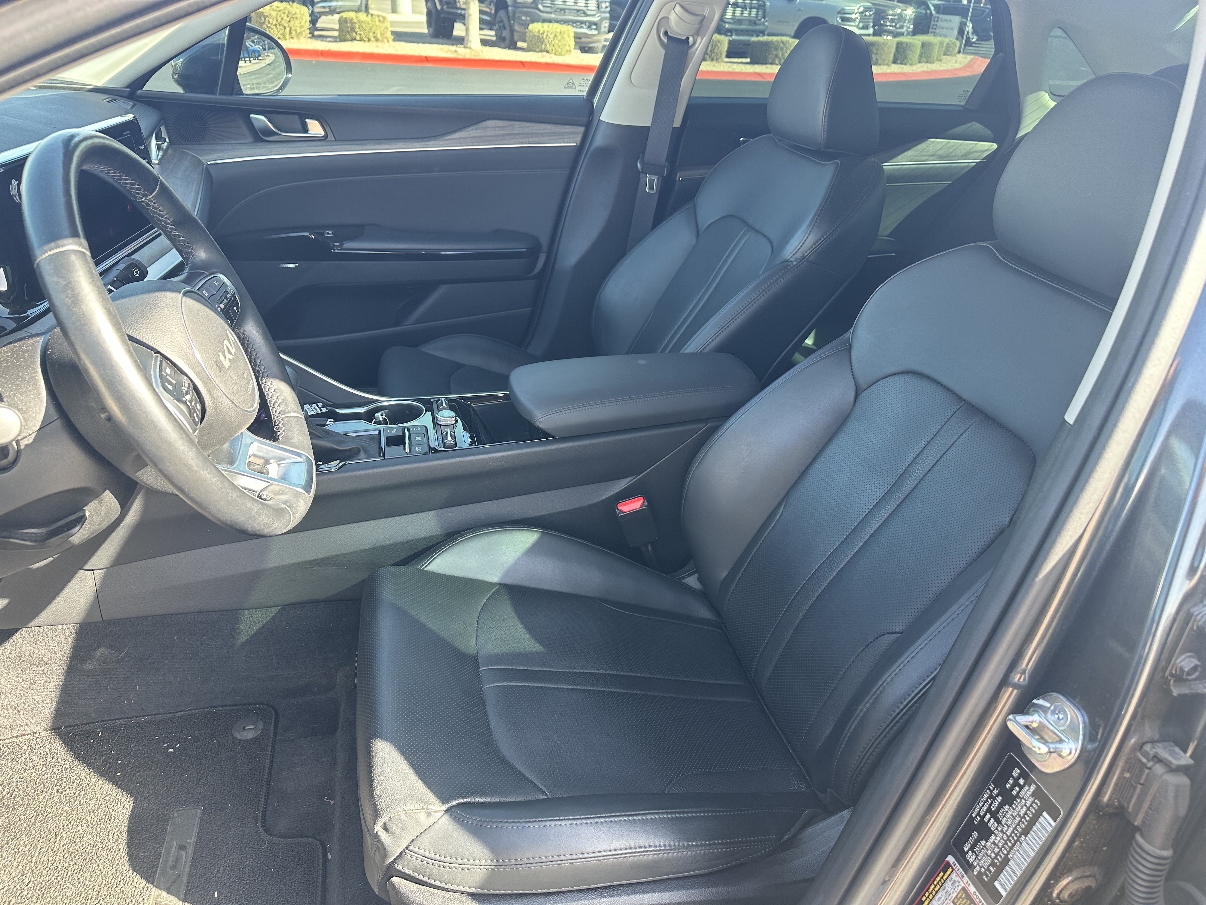 Used 2024 Gravity Gray Kia EX image 13