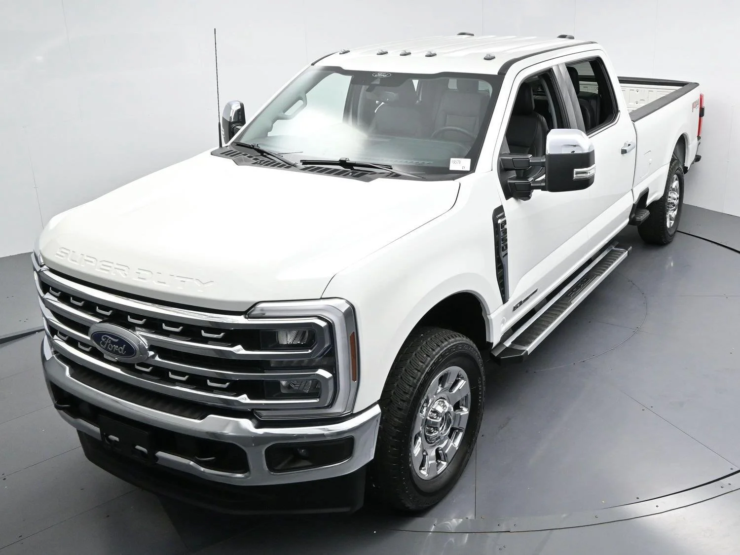 Used 2025 White Ford XL image 39