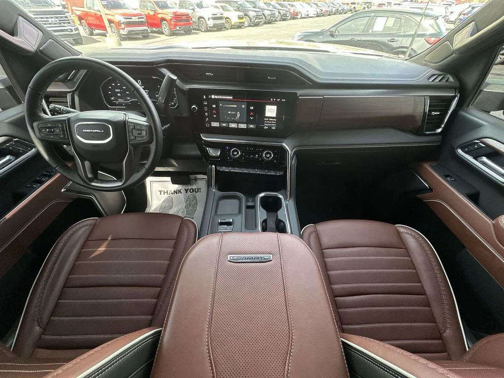 Used 2025 Black GMC Denali Ultimate image 21