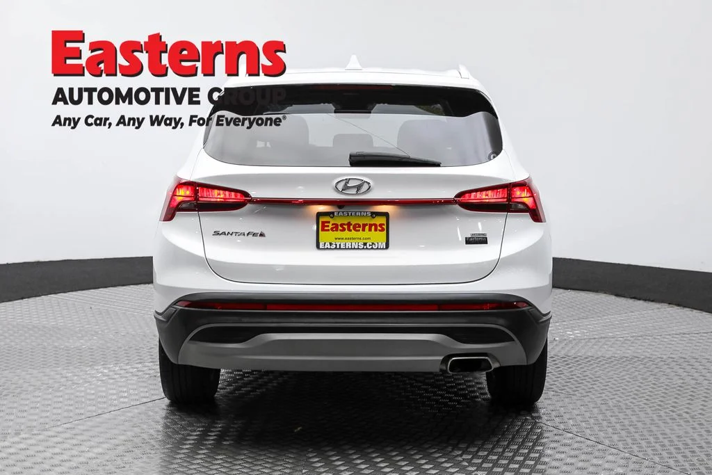 Used 2023 White Hyundai SEL image 6