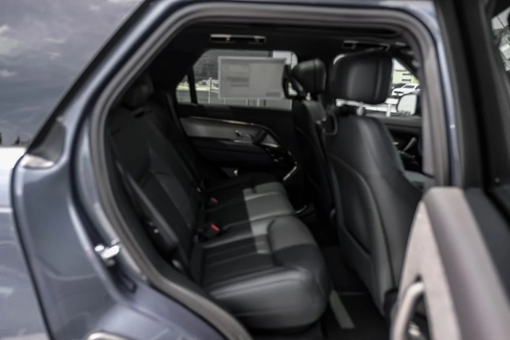 New 2026 Varesine Blue Metallic Land Rover Dynamic SE image 26