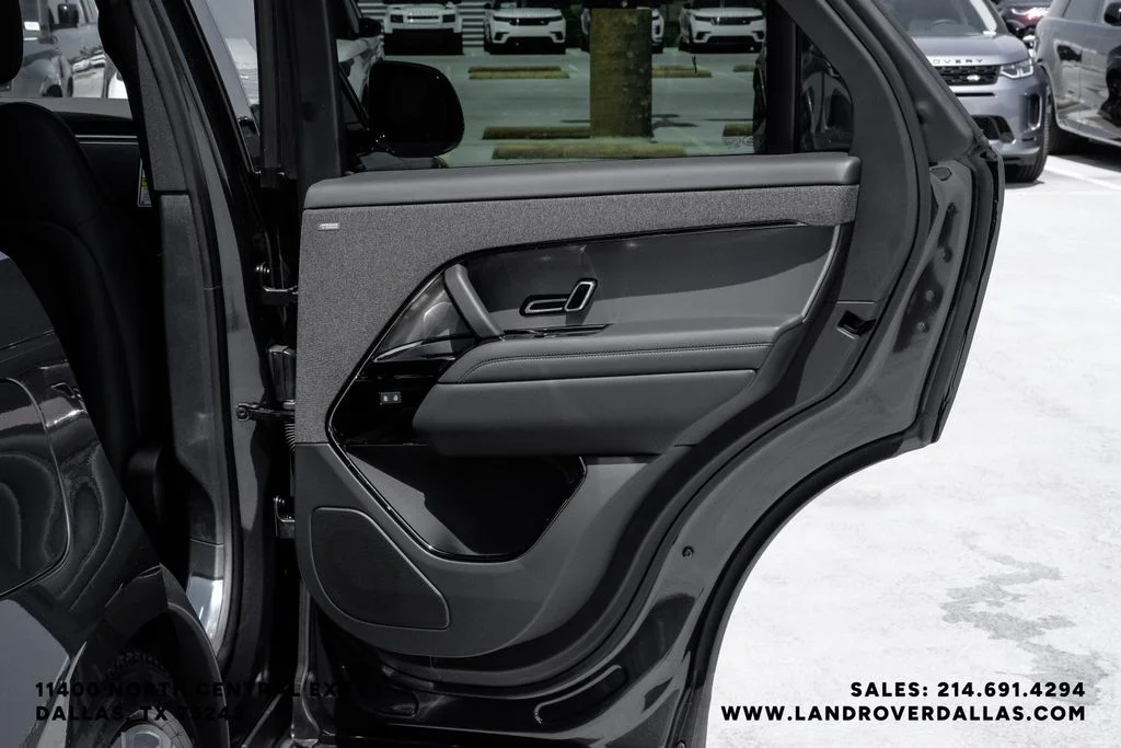 New 2026 Carpathian Gray Land Rover SE image 44