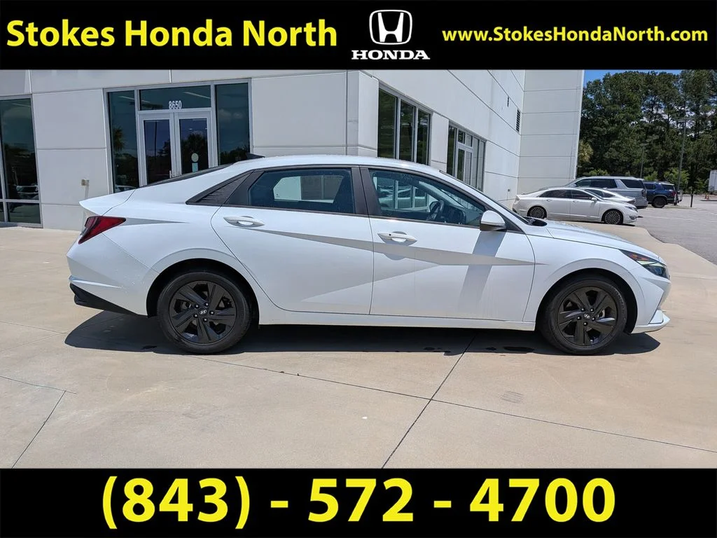 Used 2021 Gray Hyundai SEL image 7