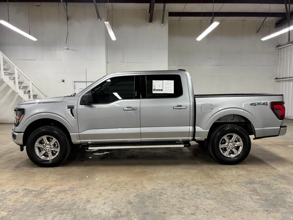 Used 2024 Silver Ford XLT image 4