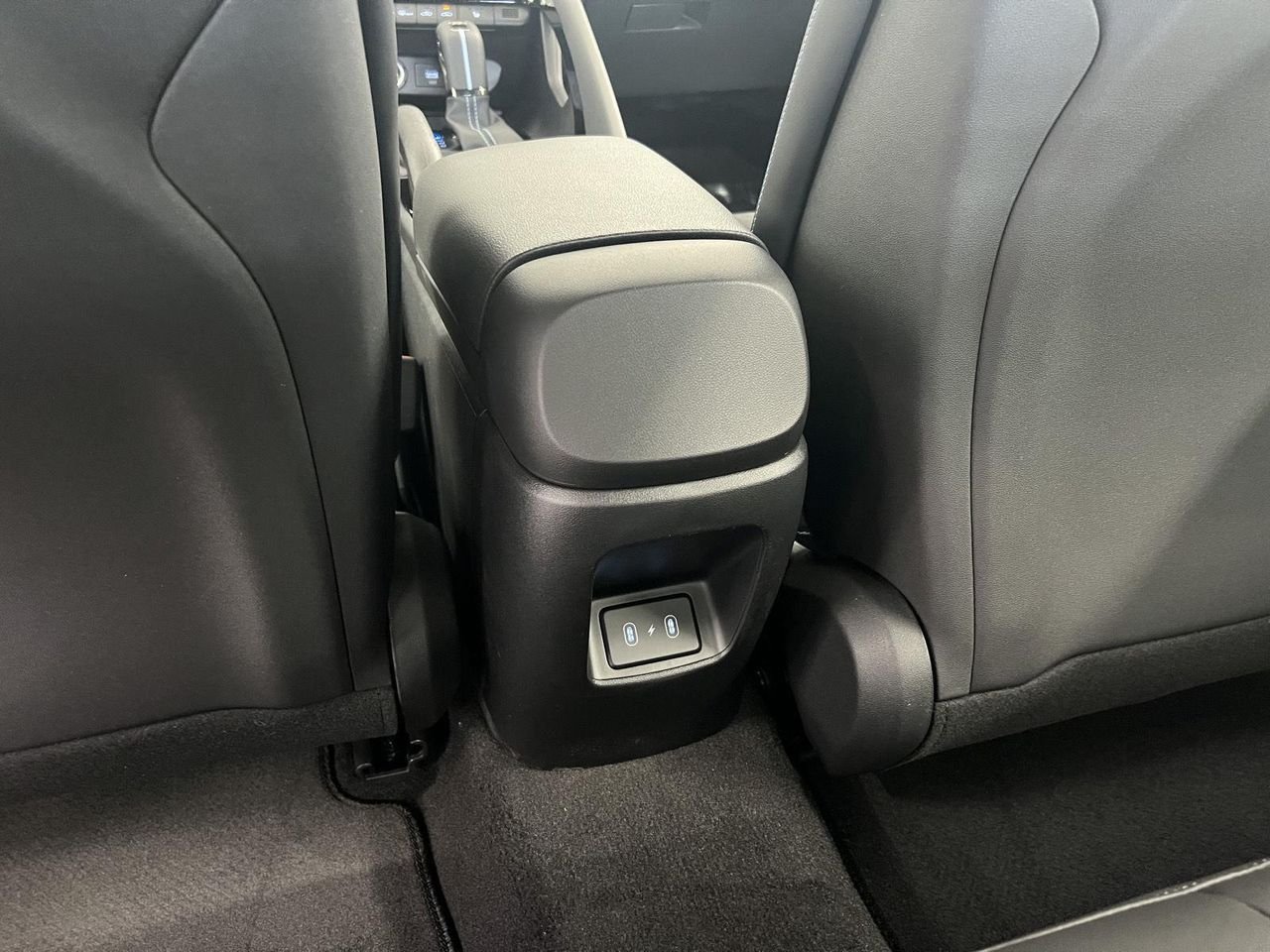 New 2026 Atlas White Hyundai Sedan image 27