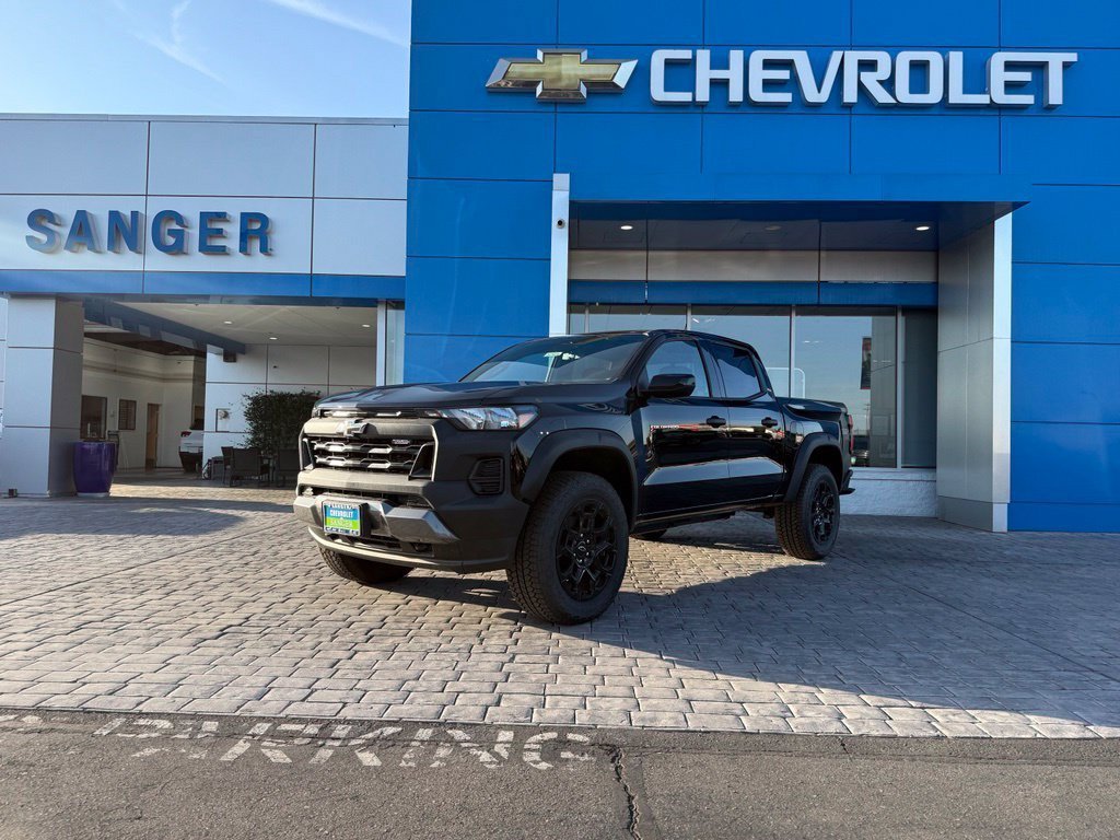 2026 Chevrolet Colorado Trail Boss view 2