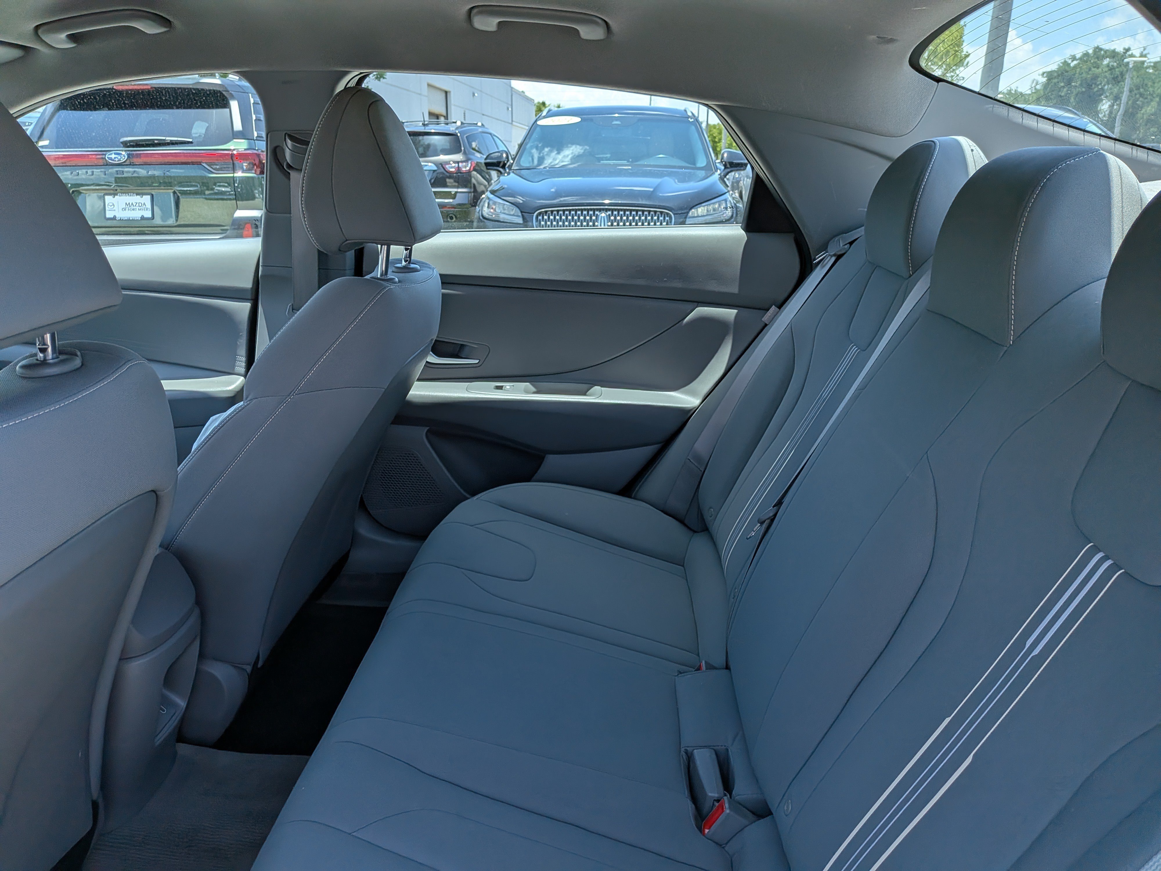 2024 Hyundai Elantra SEL - Photo 13