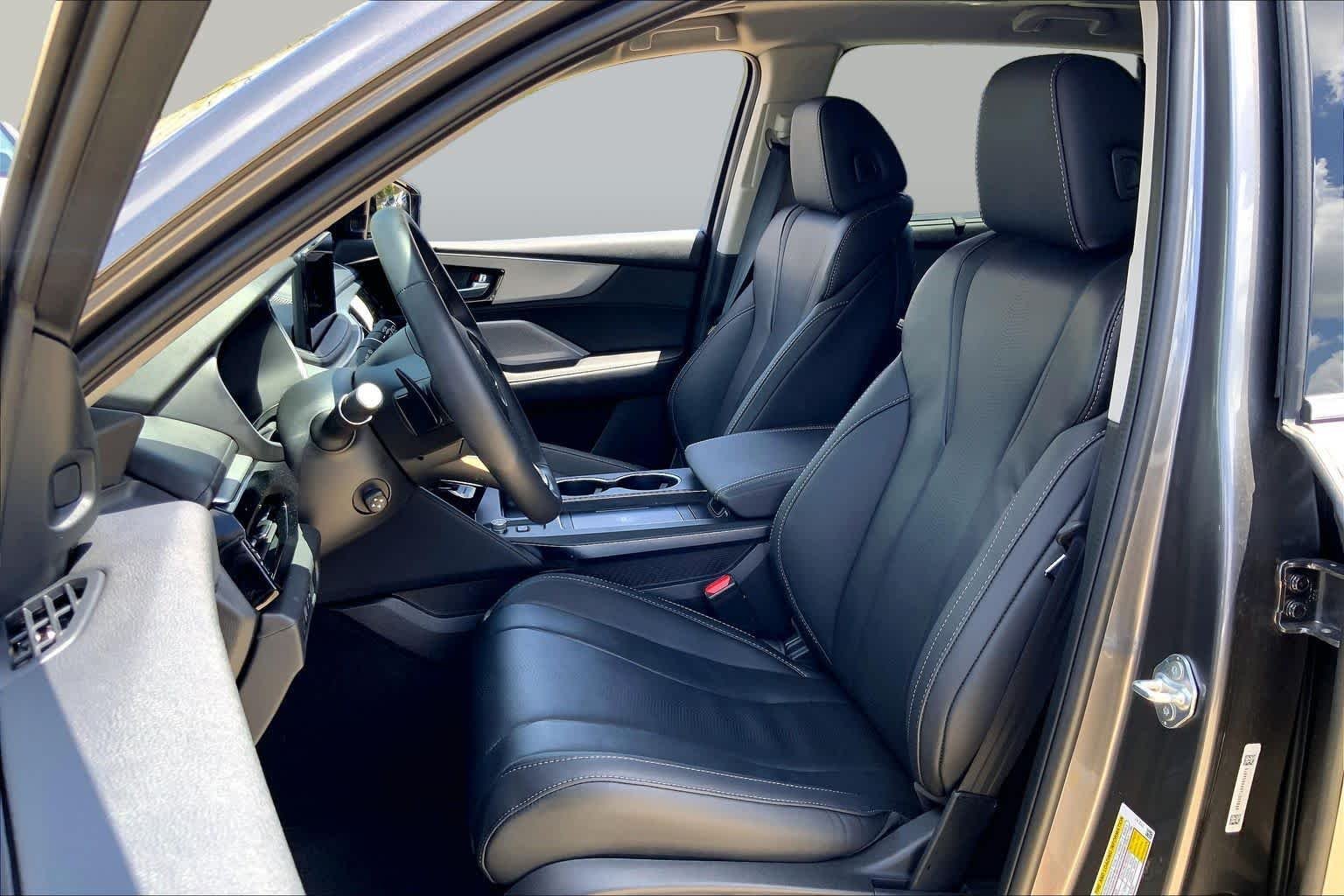 Used 2026 Liquid Carbon Metallic Acura w/Technology Package image 8