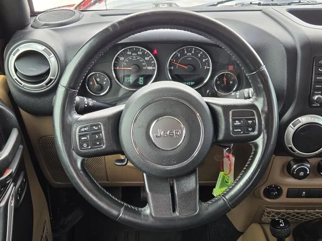 Used 2018 Black Jeep Unlimited Sahara image 19