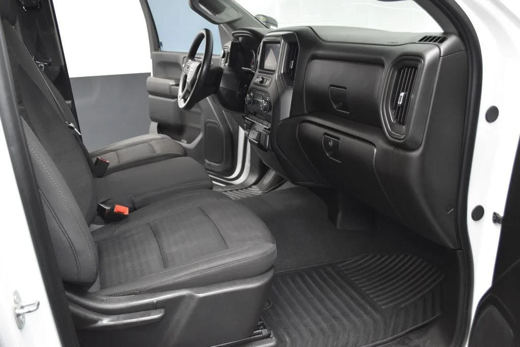 Used 2024 Summit White Chevrolet Custom image 28