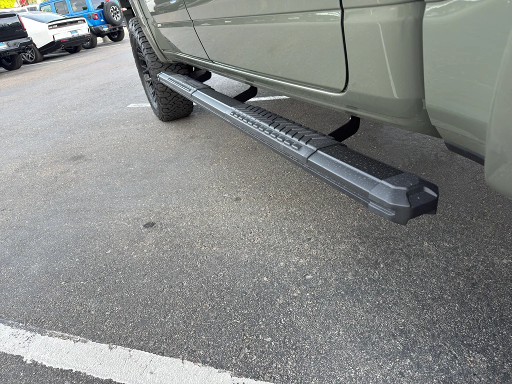 New 2026 Canyon Lake Exterior Paint RAM Laramie image 40