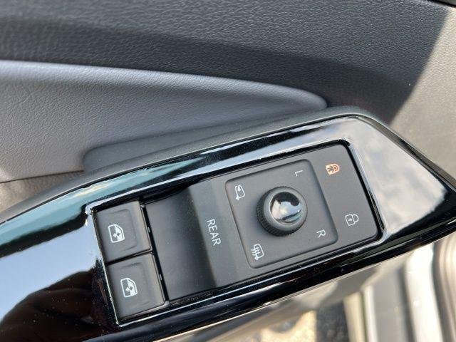 2025 Volkswagen ID.4 PRO S PLUS - Photo 10