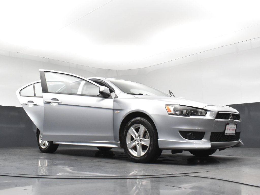 Used 2009 White Mitsubishi ES image 32