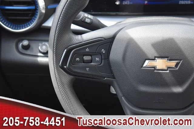 Used 2025 Cypress Gray Chevrolet LT image 25