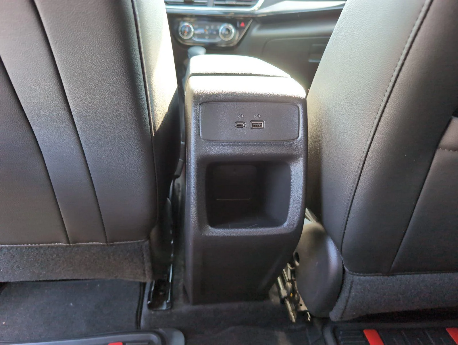Used 2025 Summit White Chevrolet 2RS image 34