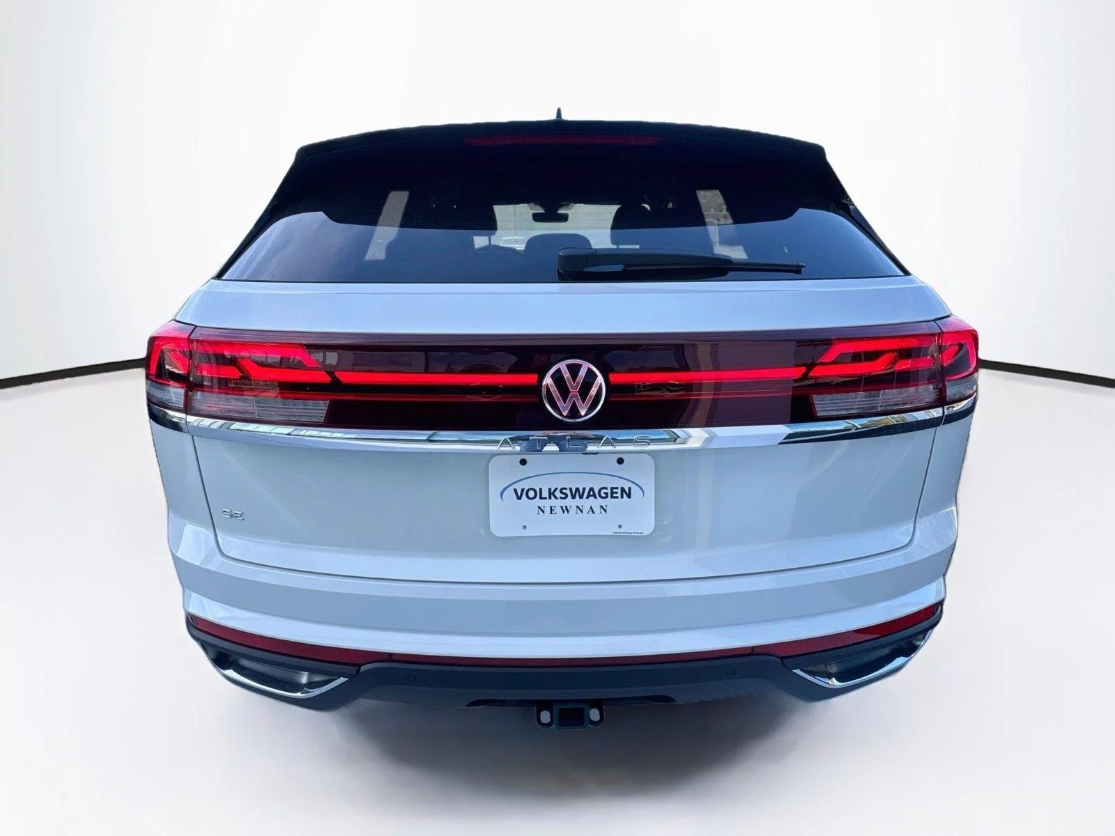 New 2026 Opal White Pearl Volkswagen 2.0T SE w/Technology image 4
