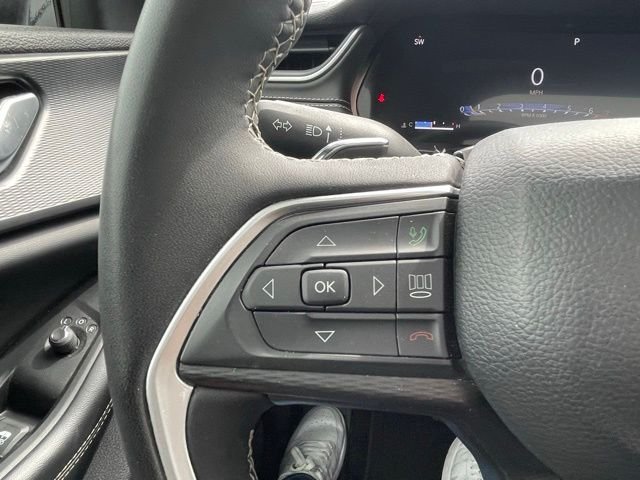 Used 2024 White Jeep Altitude image 14