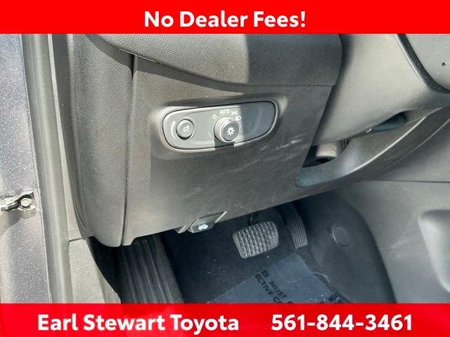 Used 2022 Gray Chevrolet LT image 26