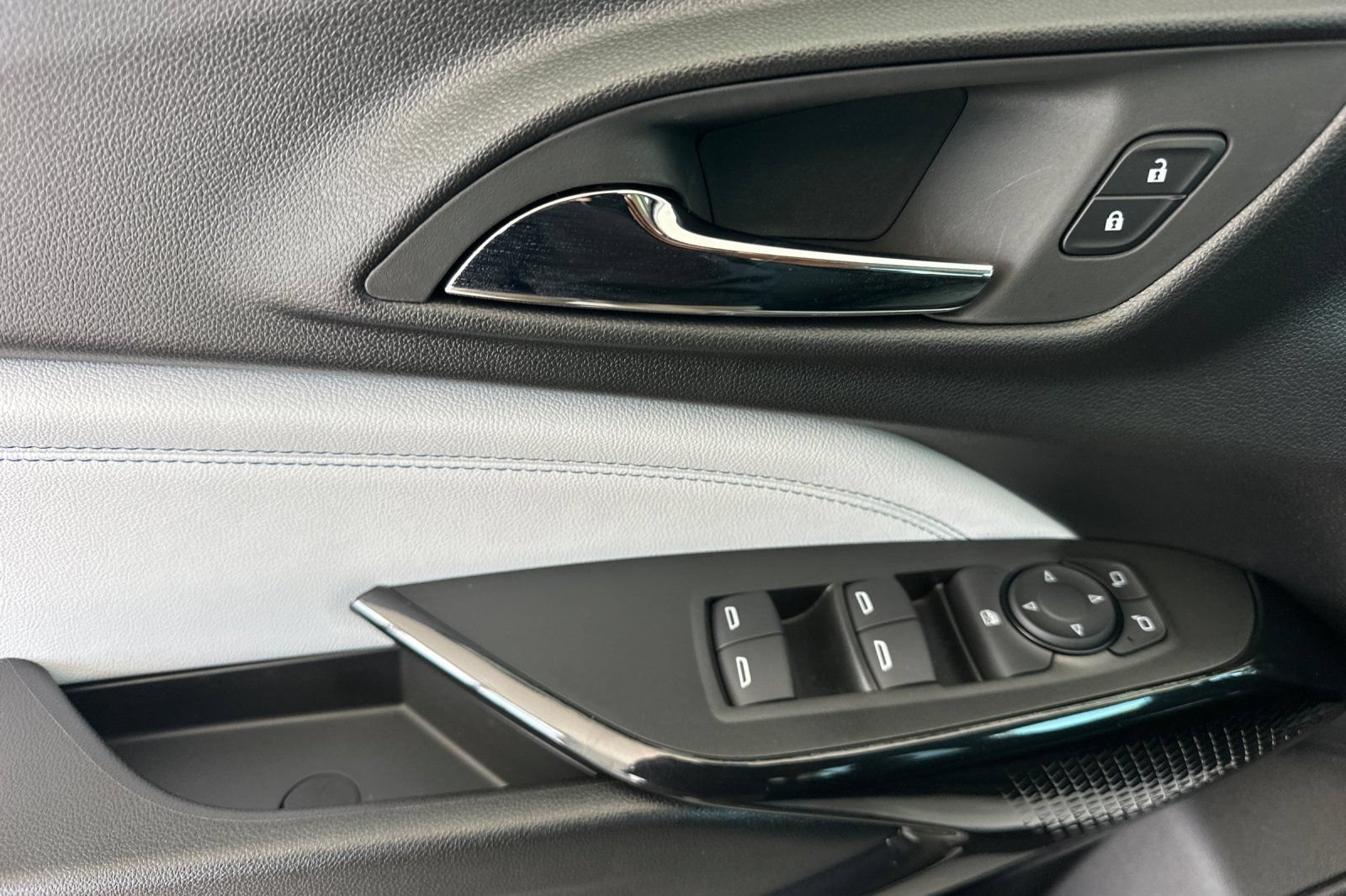 New 2026 Summit White Chevrolet LT image 11