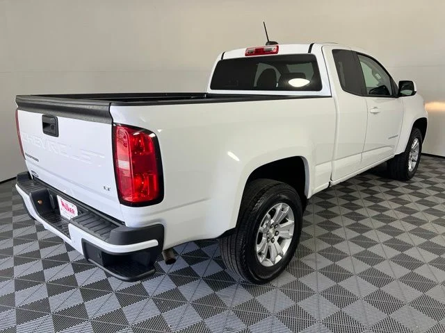Used 2021 White Chevrolet LT image 7
