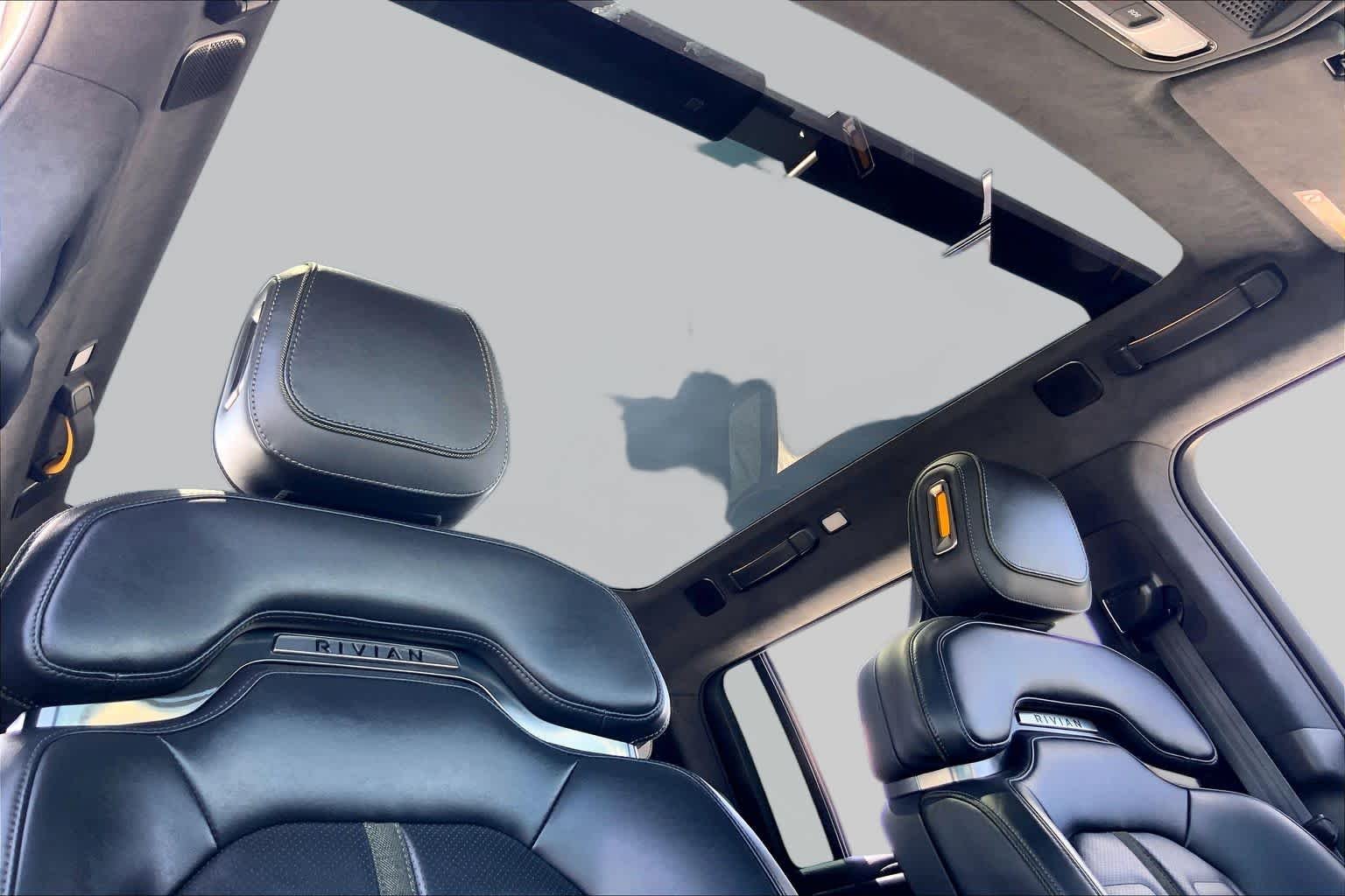 Used 2023 Limestone Rivian Adventure image 13