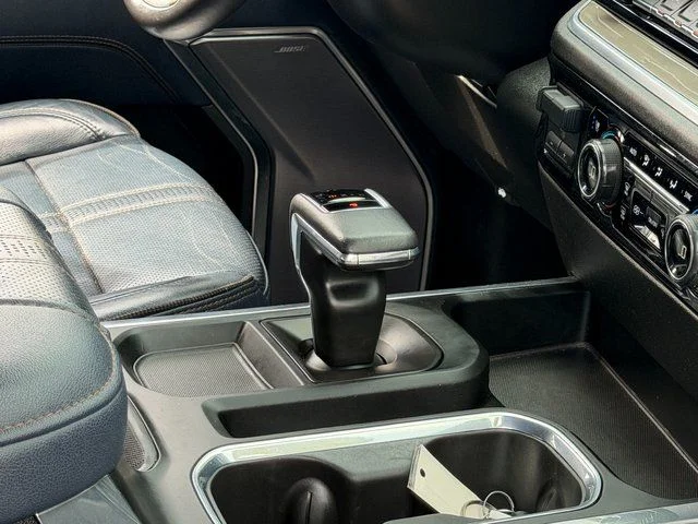 Used 2022 Glacier Blue Metallic Chevrolet High Country image 19