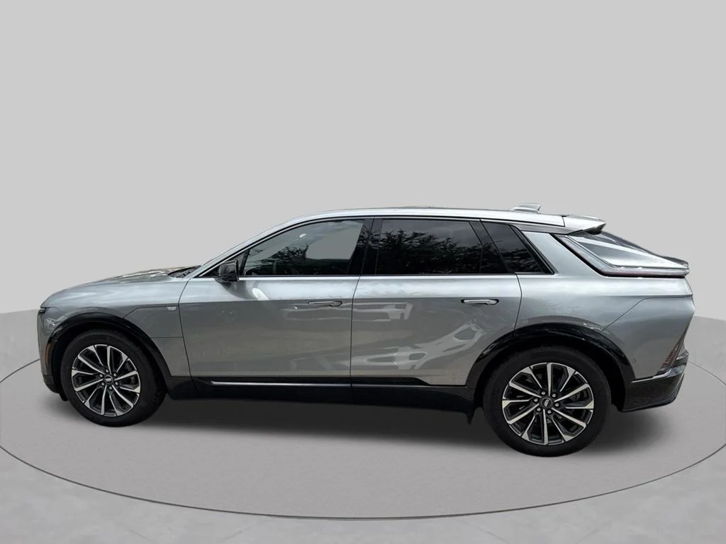 Certified Used 2024 Silver Metallic Cadillac Sport image 9