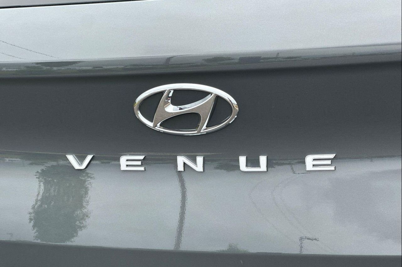 New 2026 Gray Hyundai SEL w/Two-Tone Roof image 24