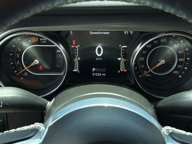 Used 2021 White Jeep Unlimited Sahara image 22