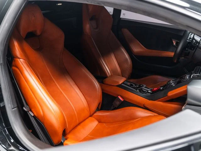 Used 2018 Black Lamborghini  image 32