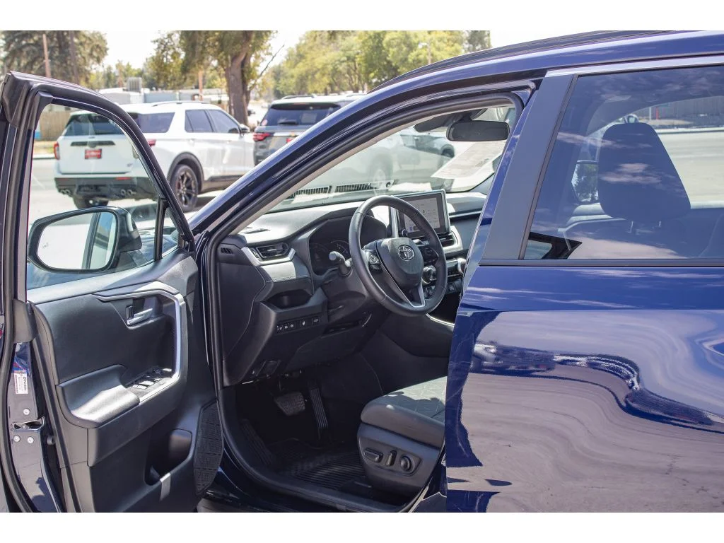 Used 2025 Blueprint Toyota Hybrid XLE image 26