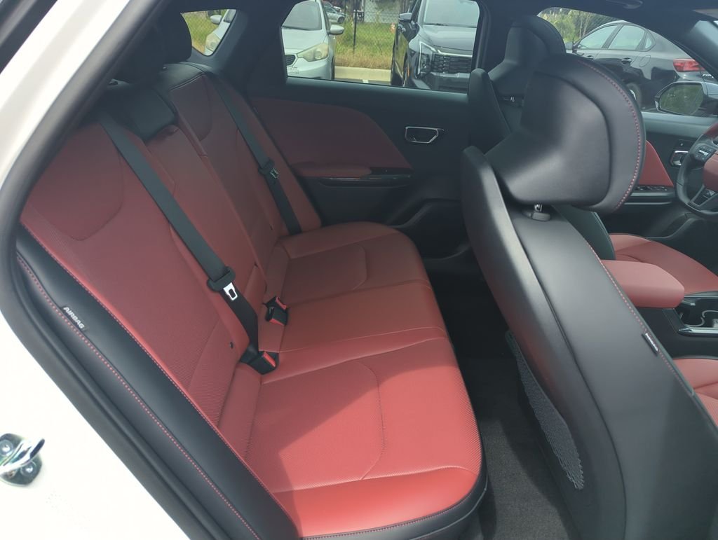 New 2026 Snow White Pearl Kia GT-Line image 33