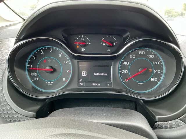 Used 2018 White Chevrolet LT image 24